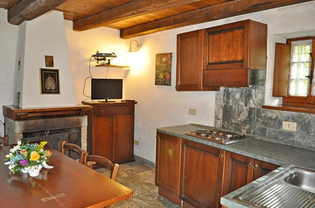 Maison d'hôtes Borgo Isola Santa Extérieur photo