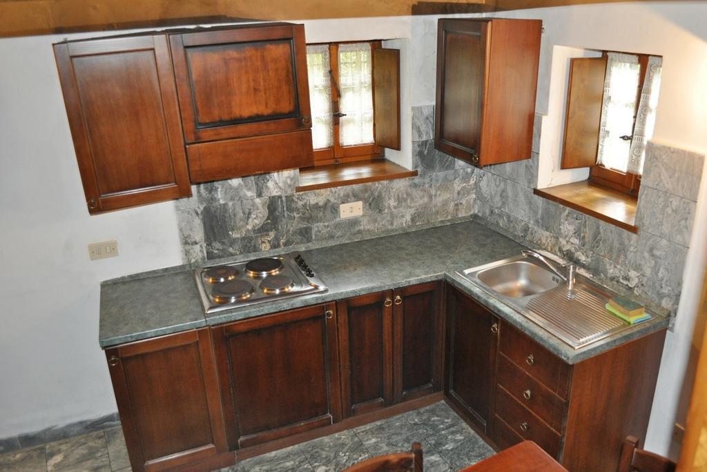 Maison d'hôtes Borgo Isola Santa Extérieur photo