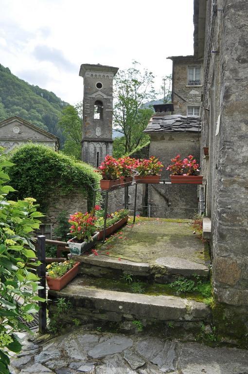 Maison d'hôtes Borgo Isola Santa Extérieur photo