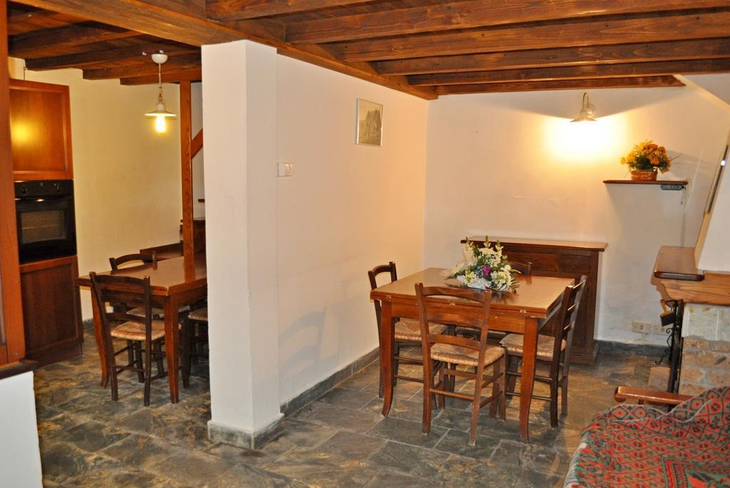 Maison d'hôtes Borgo Isola Santa Extérieur photo