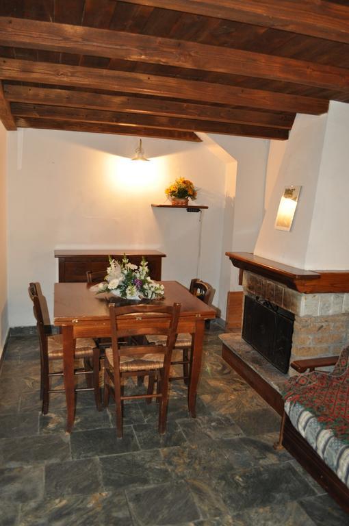 Maison d'hôtes Borgo Isola Santa Extérieur photo