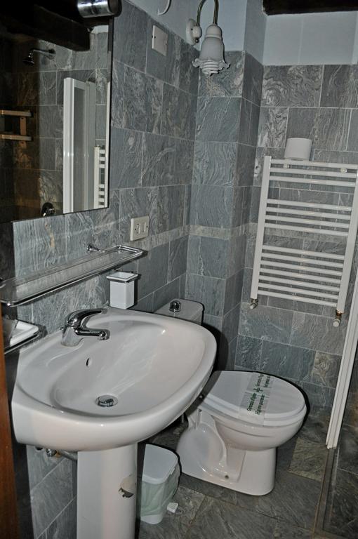 Maison d'hôtes Borgo Isola Santa Extérieur photo